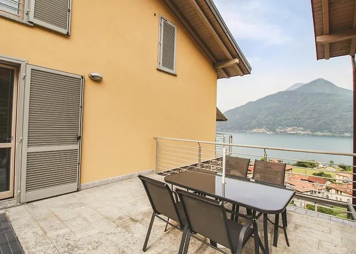 Josephine Pianello Del Lario