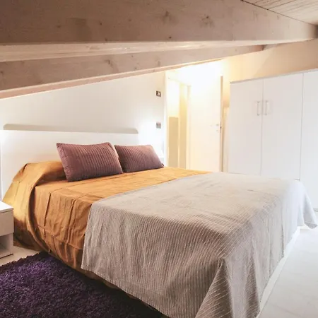 Josephine Apartment *