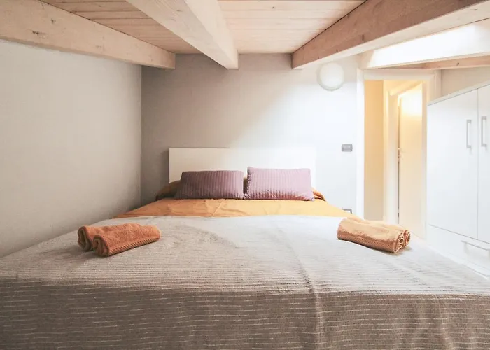 Josephine Lägenhet Pianello Del Lario